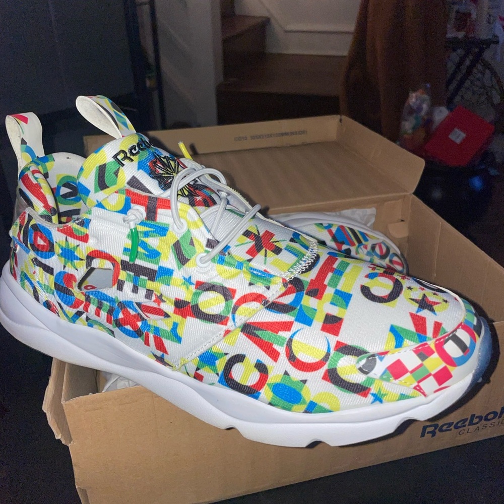 Mens Reebok classic multi color size 10.5